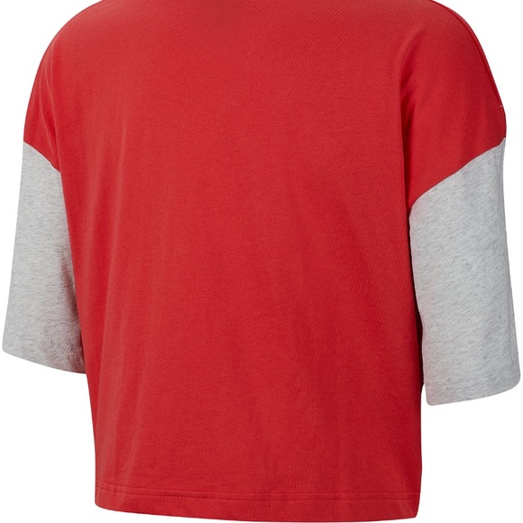 NWT Nike women’s cropped t-shirt - Picture 2 of 3